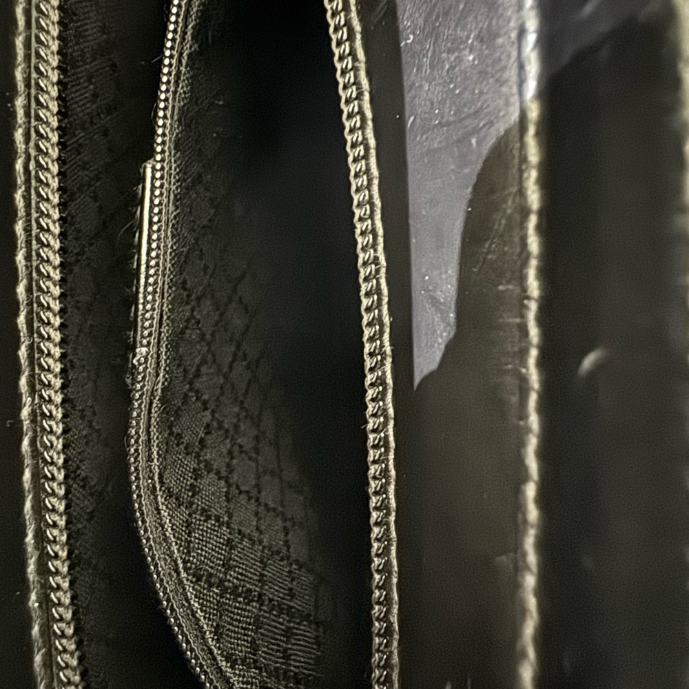 Gucci Elegant Black Tote Bag - Picture 14 of 16